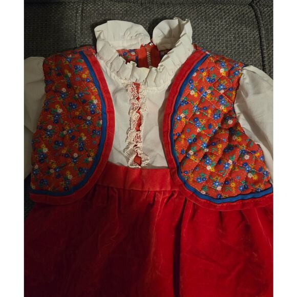 Vintage little girls dress with red velvet bottom - Picture 2 of 4